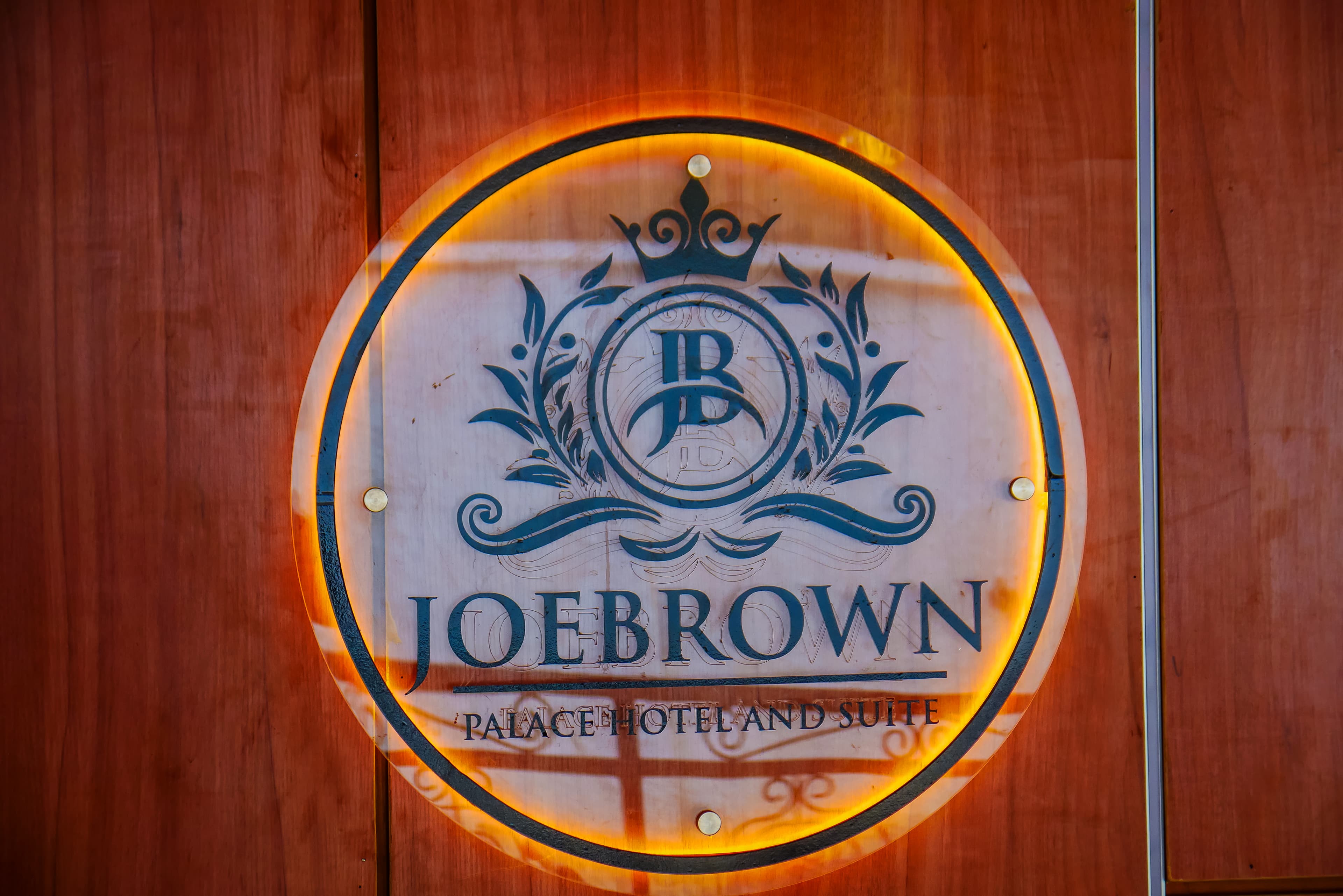 Joebrown Palace Hotel and Suites