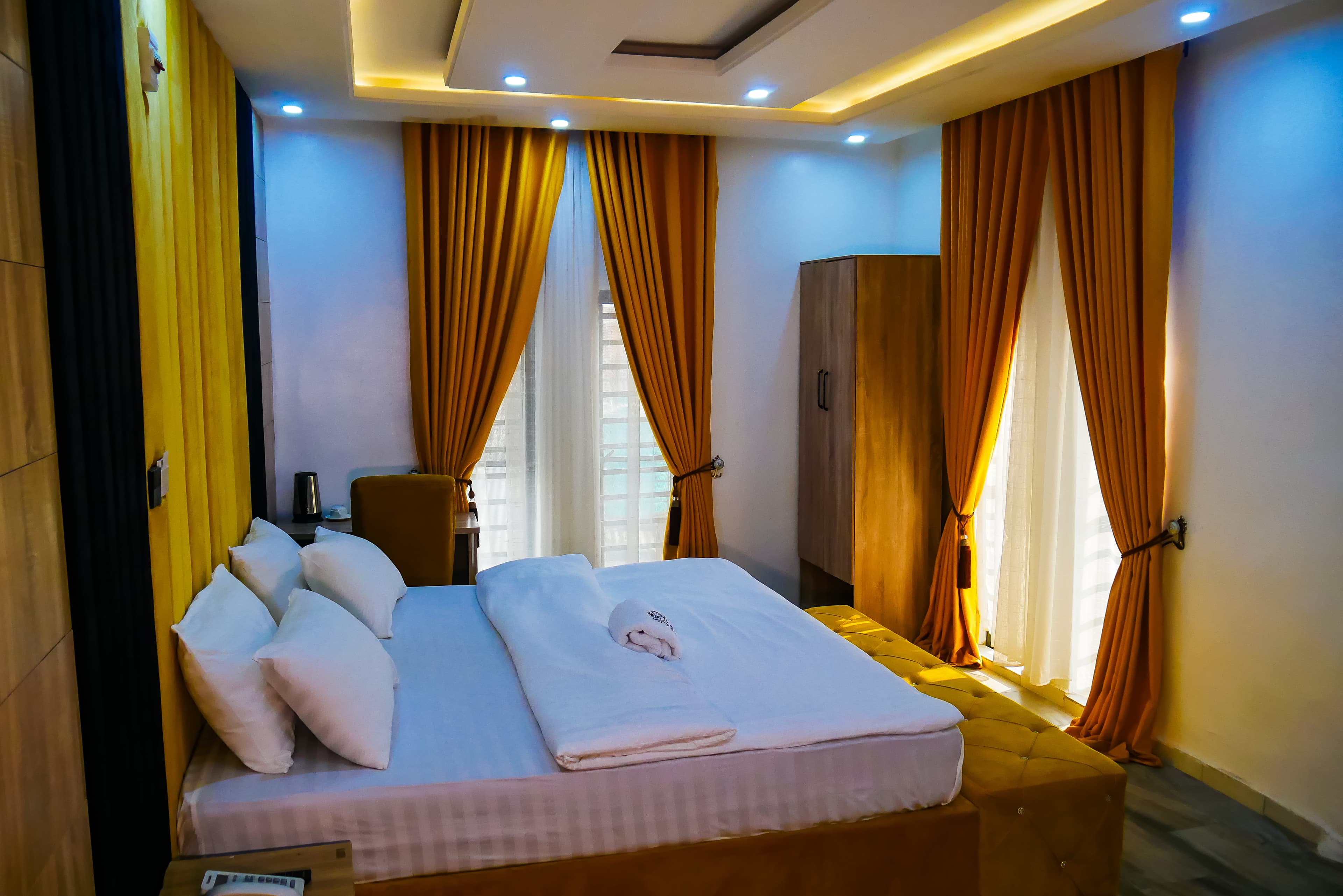 Executive Suite — photo 4